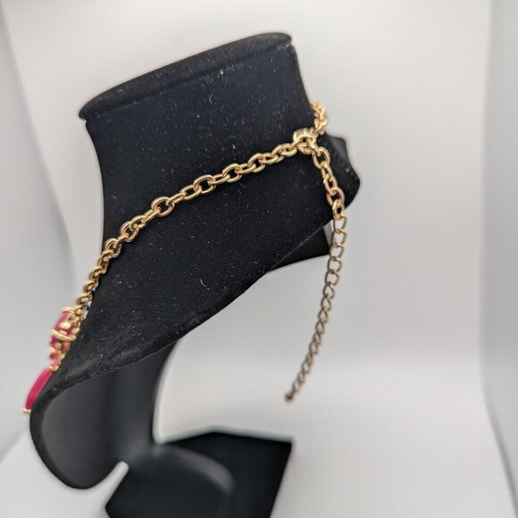 Raspberry Acrylic faced Bead Statement Necklace Gold Tone - Picture 3 of 4